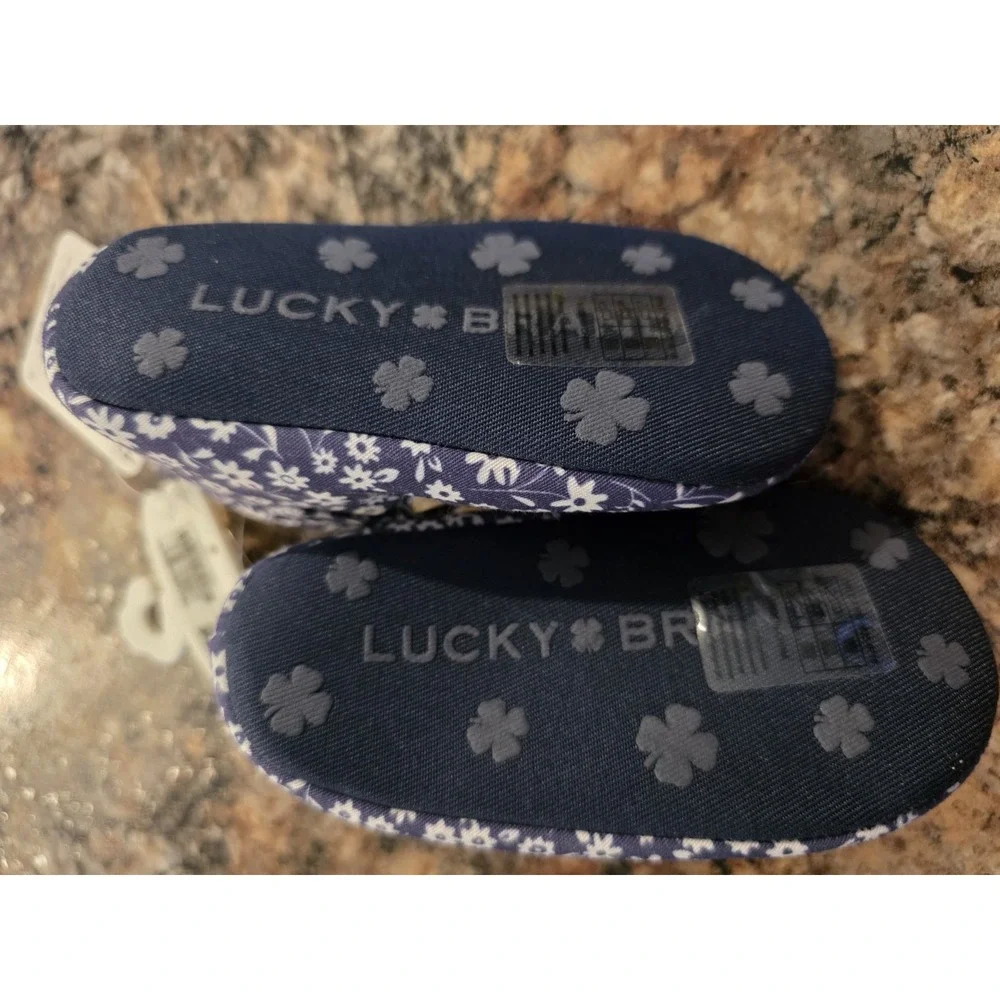 Lucky Brand. Size 4 baby girl slip on shoes. Blue and